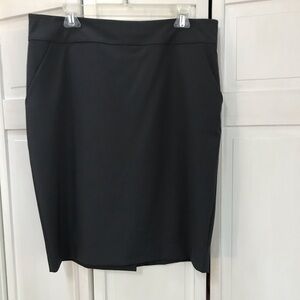 Eileen Fisher Black Viscose mix skirt W/ side pockets vans zipper- size 14